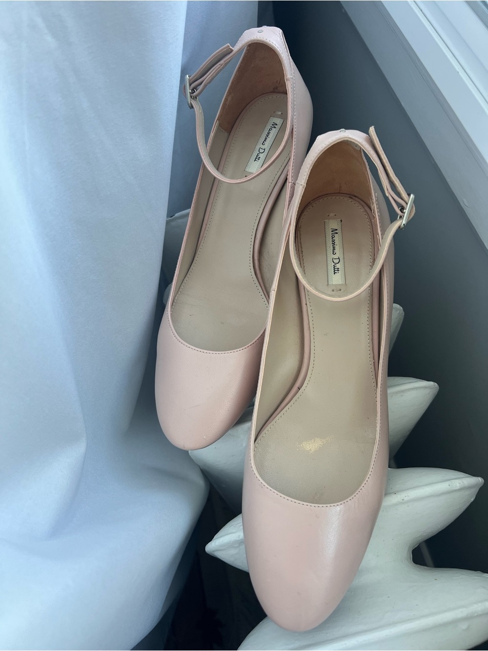 Massimo Dutti leather Pink Ankle-Strap Round-Toe Flats